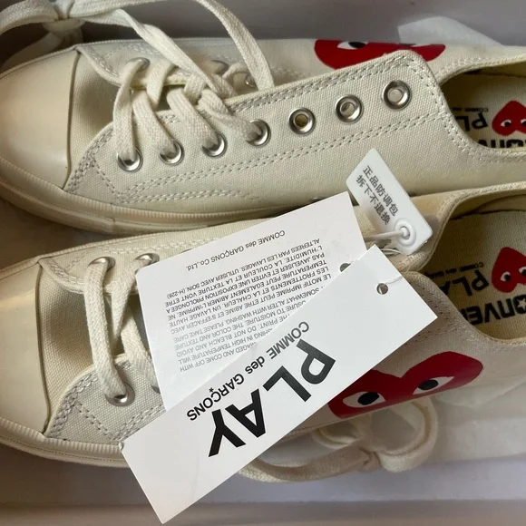 Comme des Garçons PLAY Converse Chuck Taylor All Star Peek-A-Boo Low-Top Sneaker - Picture 9 of 10